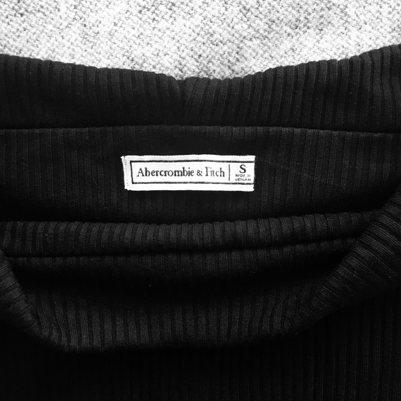 Off Shoulder Ribbed Long Sleeve Top - Picture 2 of 2